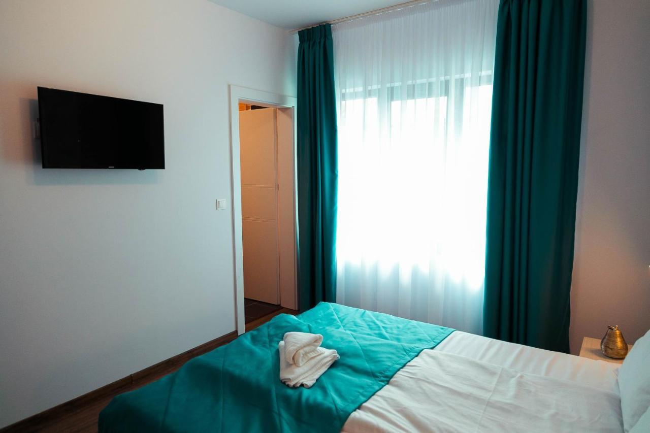 Pensiune Confort Morosanu Sinca Veche Exteriér fotografie